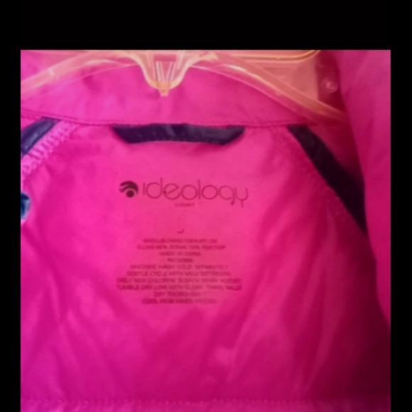 Ideology puffer jacket vest with pockets - Picture 4 of 5